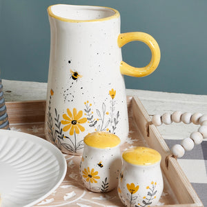 Bee Pitcher