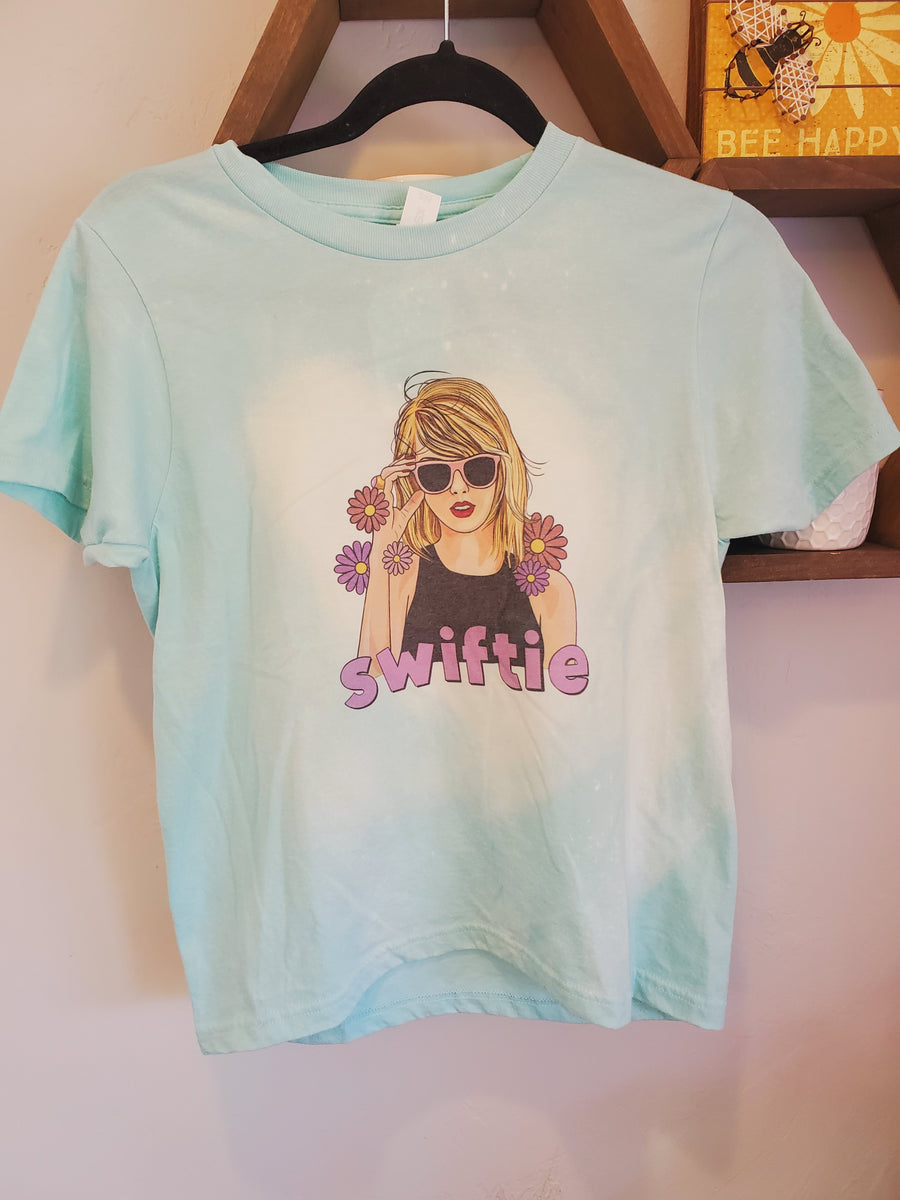 Taylor Swift "Swiftie" T-Shirt