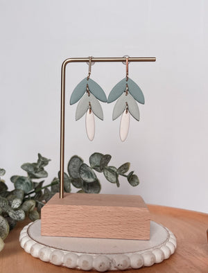 Drop Feathers Dangles