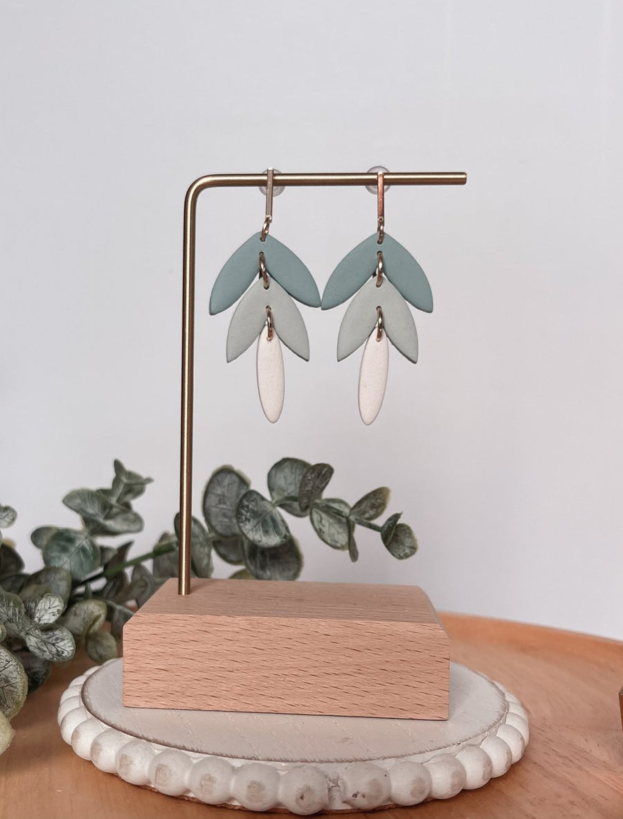 Drop Feathers Dangles